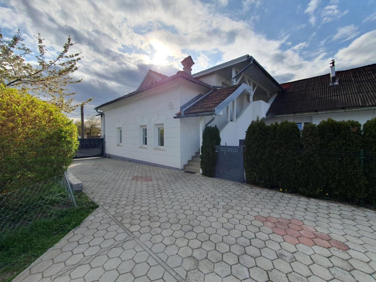 Charming Apartment Mila In Privat House With Free Parking Λιουμπλιάνα Εξωτερικό φωτογραφία
